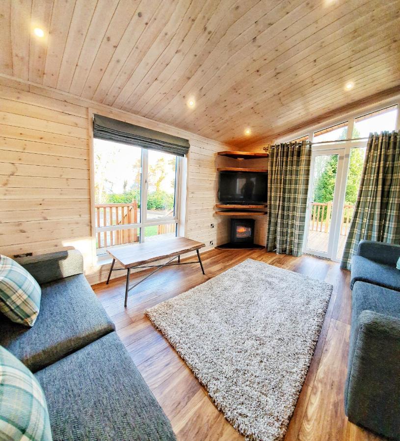 Skyline Lodge Loch Lomond Castle Lodges 巴洛赫 外观 照片